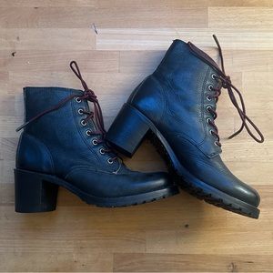 Frye Sabrina combat boots 6.5